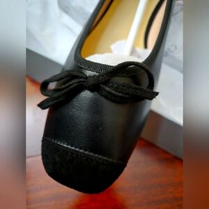 Women's Black Ballet Flat with Suede Toe and Bow